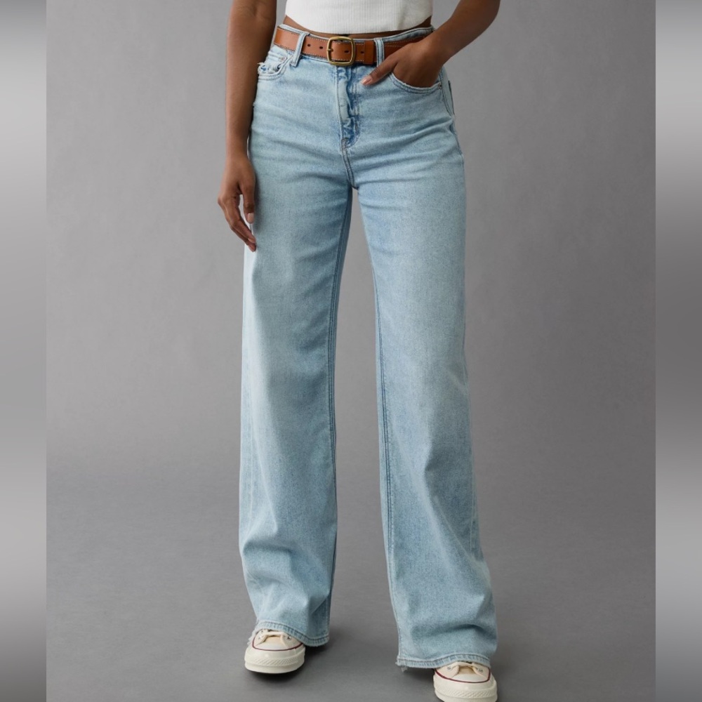 AE Dreamy Drape Stretch Super High-Waisted Baggy Wide-Leg Jean